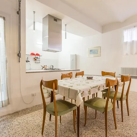 Matteotti, By Short Holidays Daire *